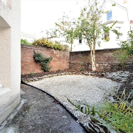 The Grange - Yourapartment * Bristol